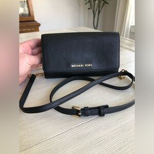 Michael Kors Jet Set Saffiano Black Leather Smartphone Bag with Gold hardware